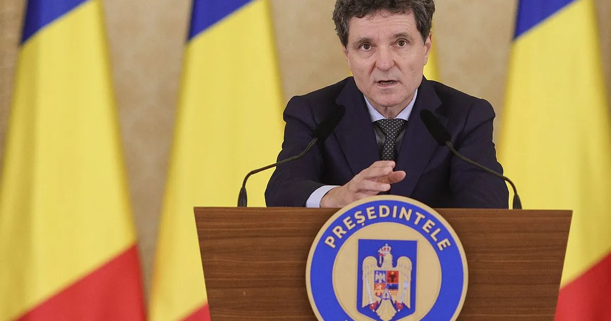 Nicușor Dan critică imaturitatea politicii românești, dar susține că deciziile majore rămân corecte