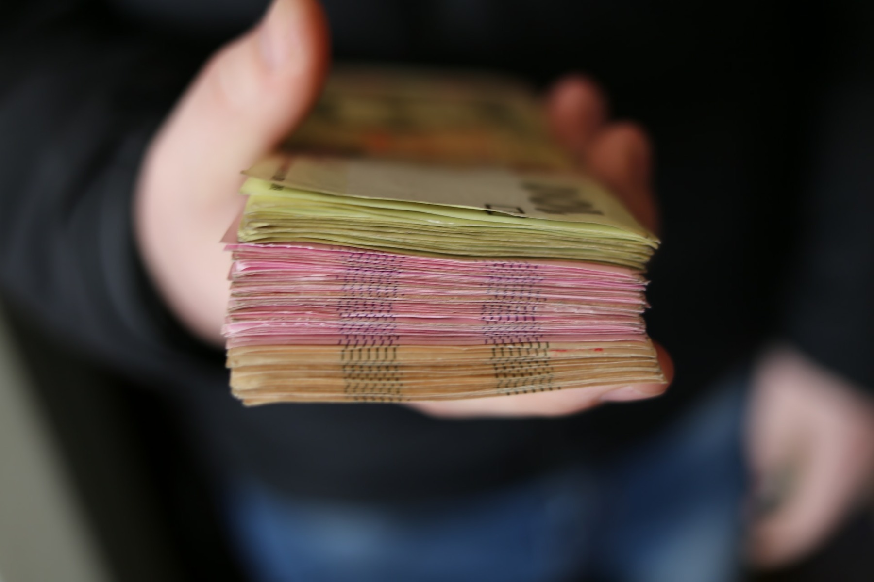 Avocată din Baroul București, trimisă în judecată pentru evaziune fiscală în formă continuată