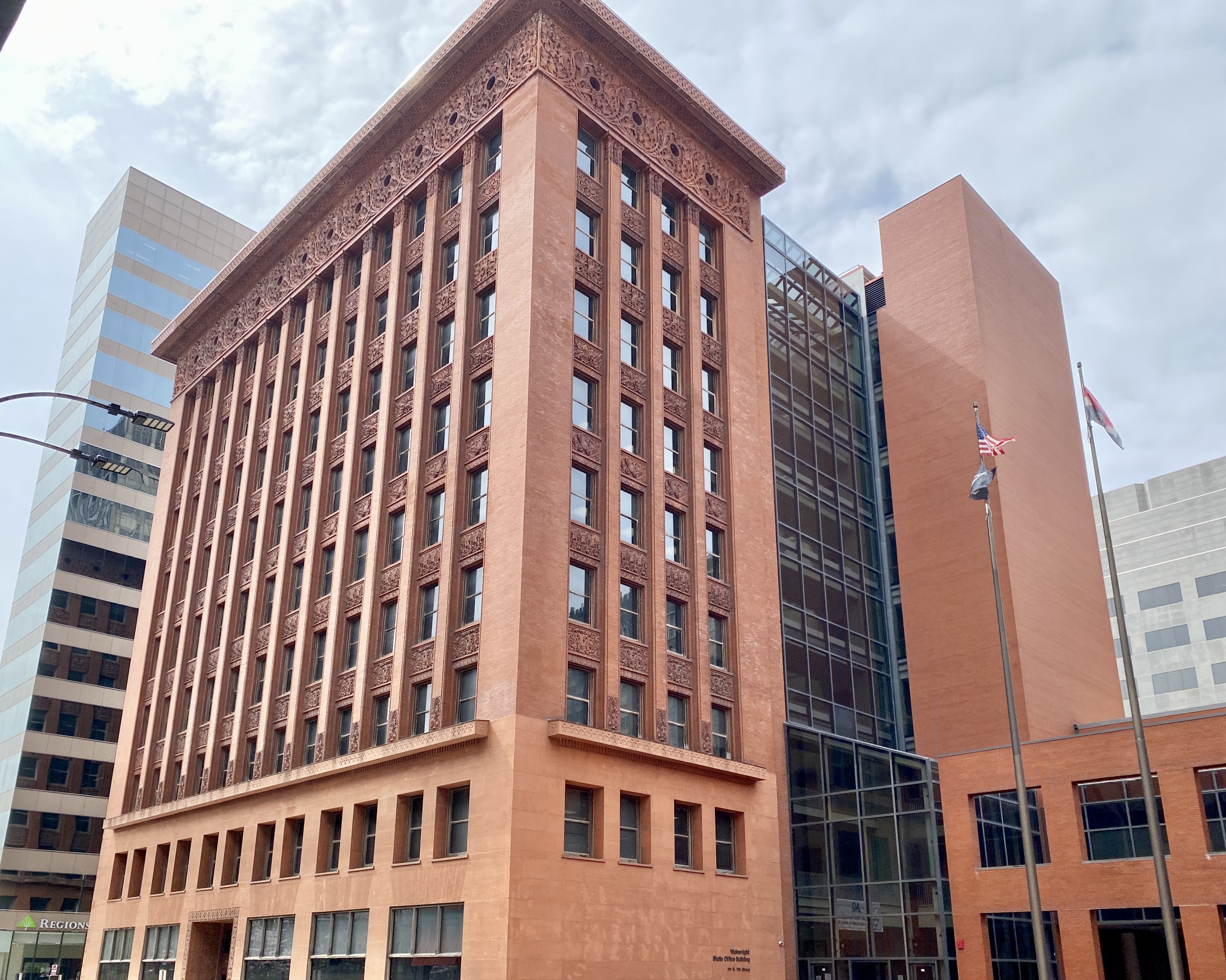 Excludere definitivă din magistratură pentru o judecătoare care a amânat sute de dosare civile