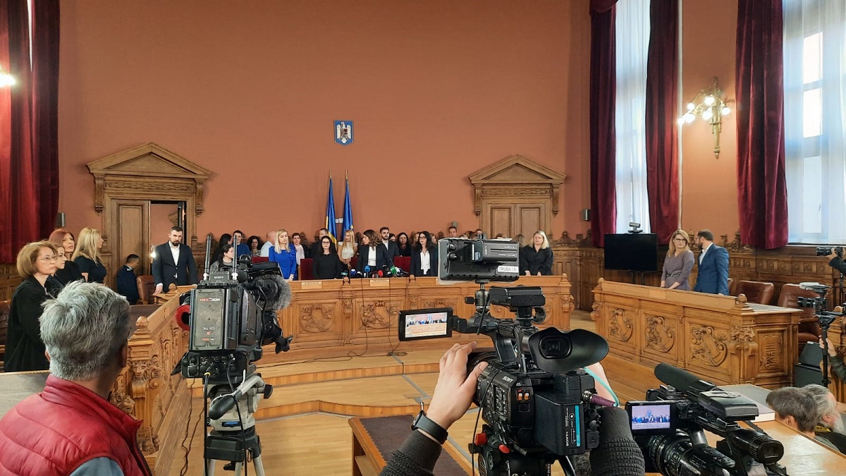 Curtea de Apel București obligată să schimbe numele unei săli de judecată după decizia Tribunalului Arad